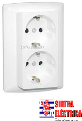 Tomada Dupla SchuKO - Encastrar - 70331 - CBR - CMF /Efapel